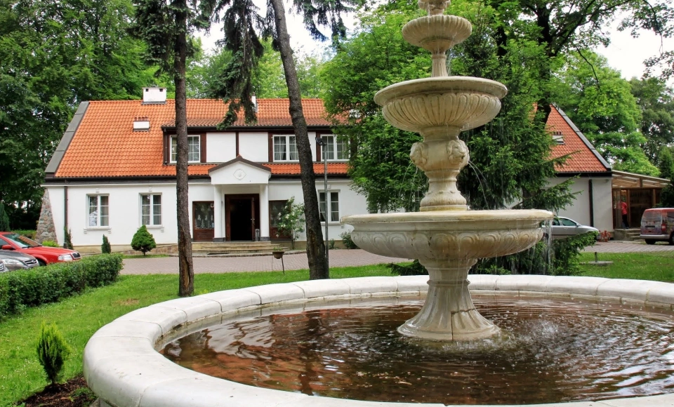 dedek-park-warschau-aussenansicht-1-78126-960x580-3